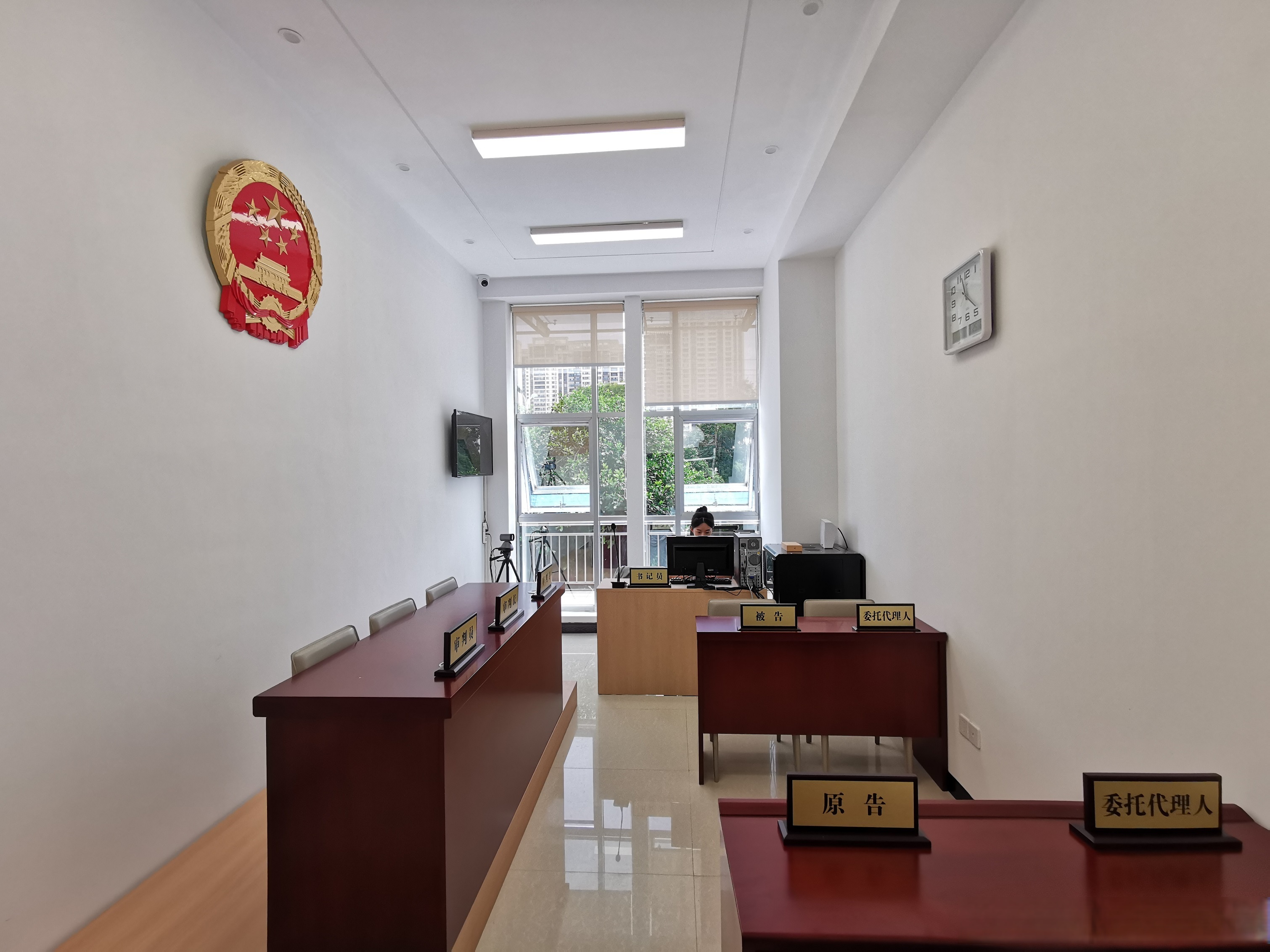 窗口期社区盾传出新动向，托特纳姆防线松动，管理层表态：态度坚定，更衣室氛围转暖